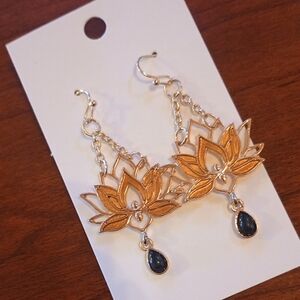 ♥️ 5 / $20 Gold and Black Lotus Earrings